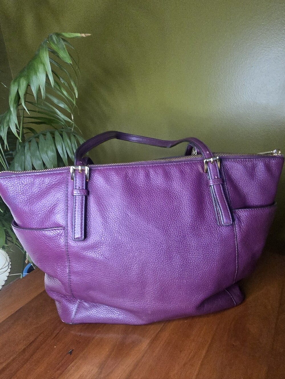 Michael Kors Large Plum Pebbled Leather Jet Set Tote - Picture 2 of 14